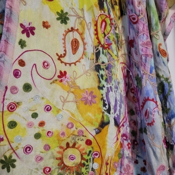 Soft surroundings embroidered open poncho cardigan. - Picture 5 of 13